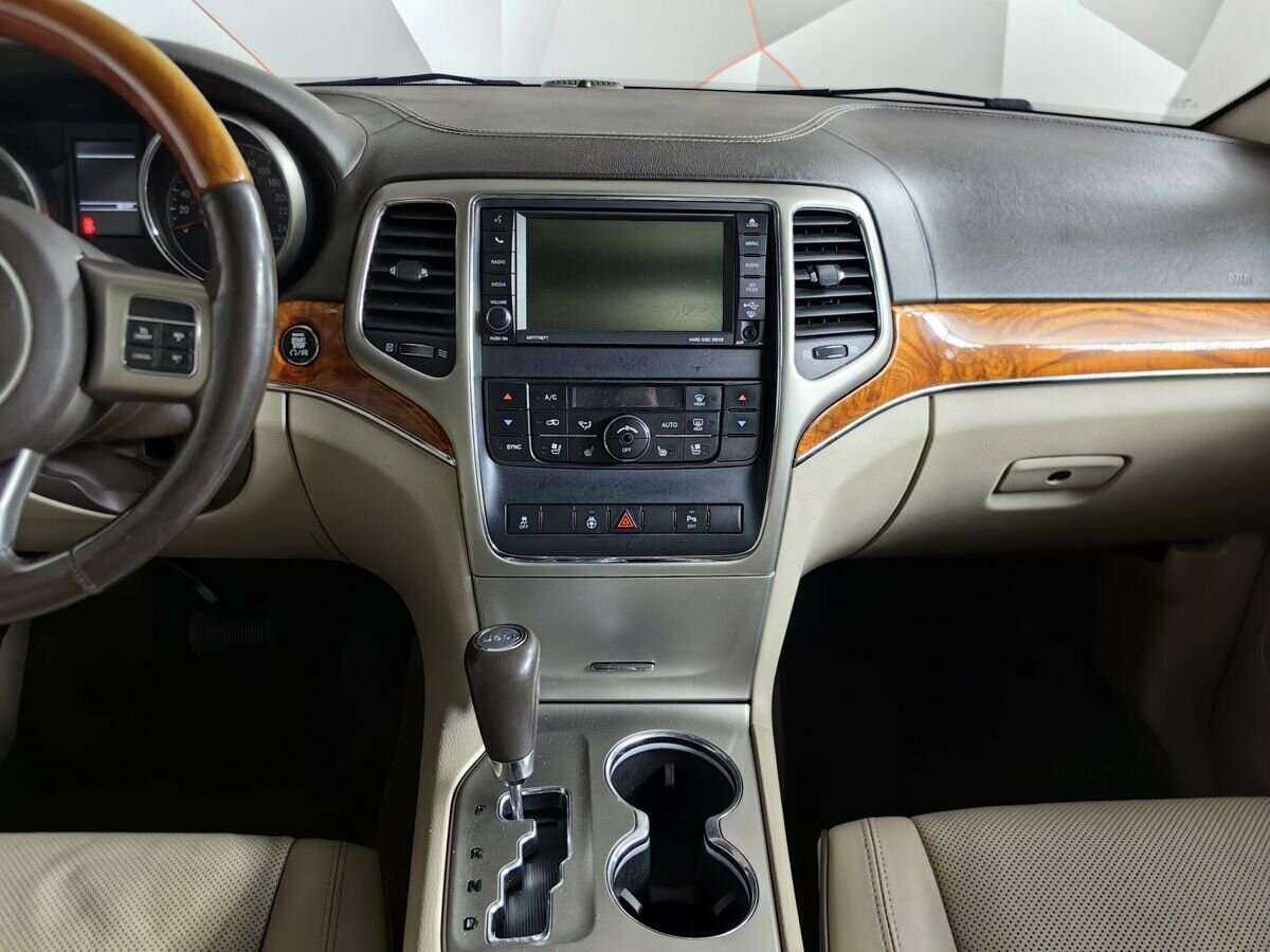 Купить Jeep Grand Cherokee с пробегом. Фото: #10