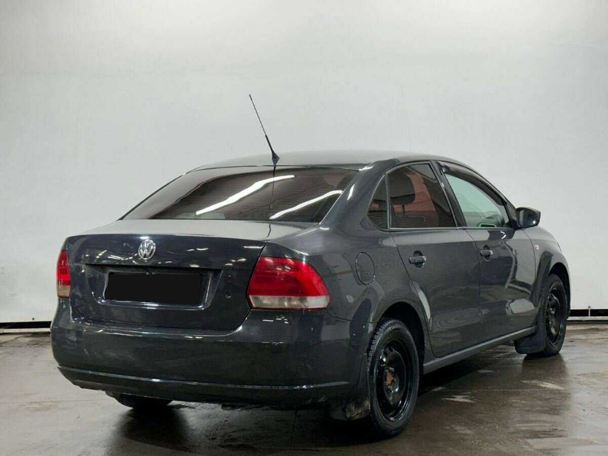 Купить Volkswagen Polo с пробегом. Фото: #4