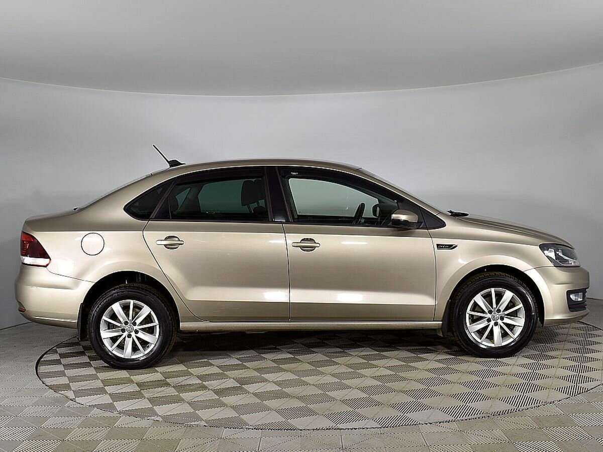 Купить Volkswagen Polo с пробегом. Фото: #4