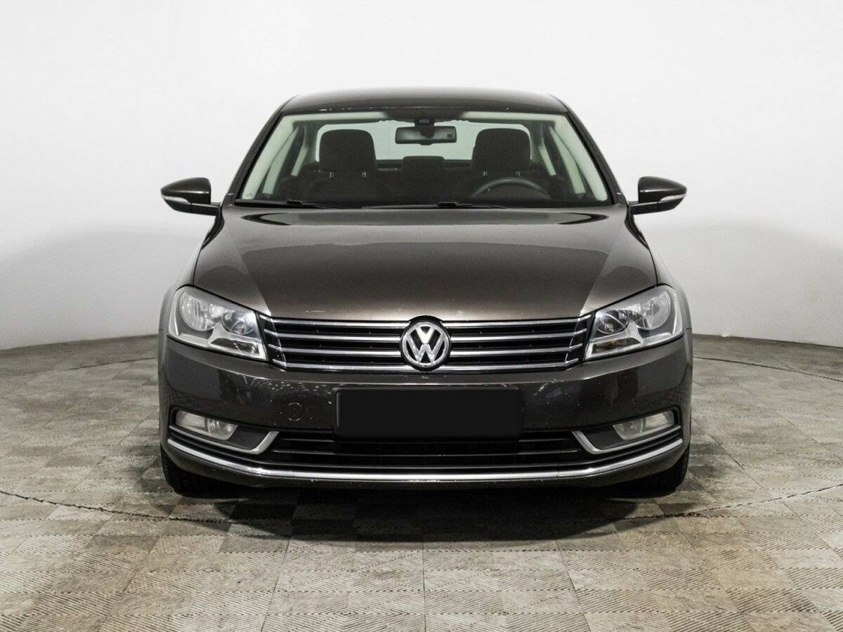 Купить Volkswagen Passat с пробегом. Фото: #1