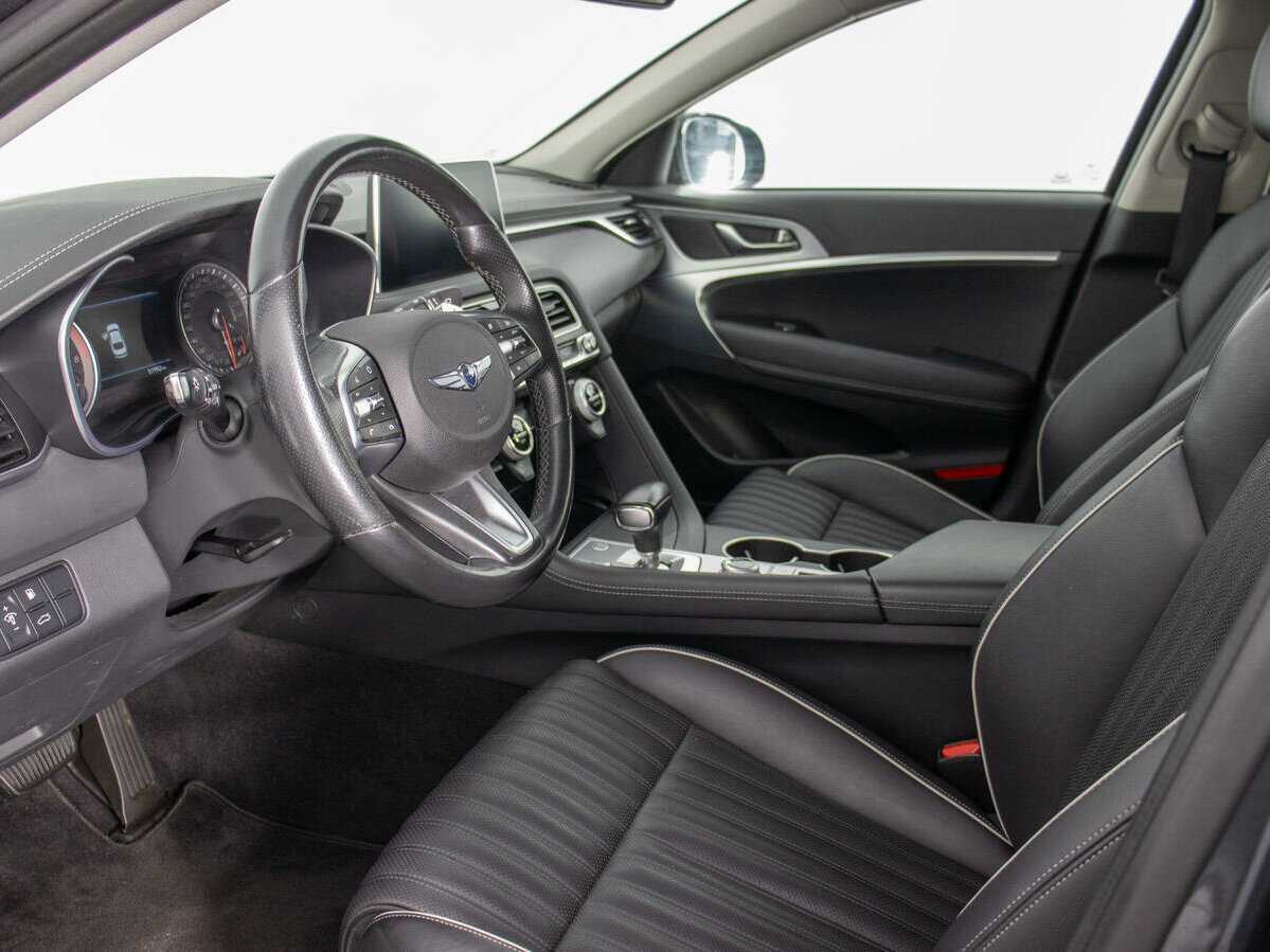 Купить Genesis G70 с пробегом. Фото: #10