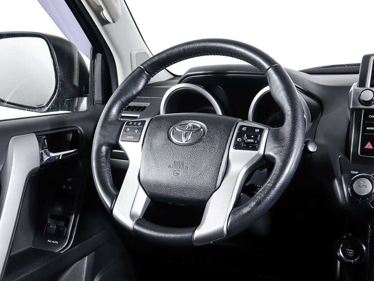 Купить Toyota Land Cruiser Prado с пробегом. Фото: #16