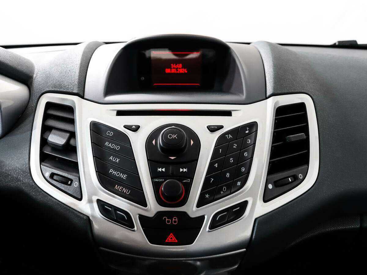 Купить Ford Fiesta с пробегом. Фото: #11