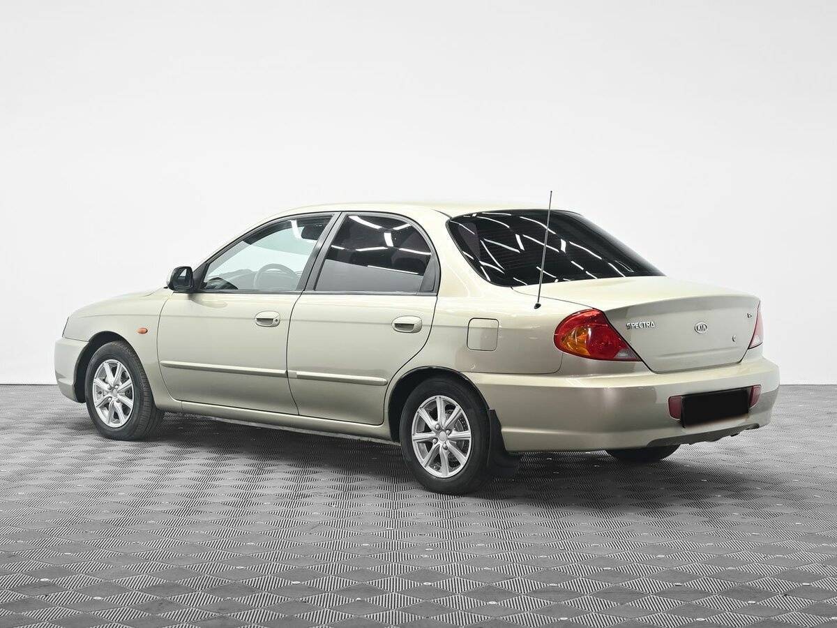 Купить Kia Spectra с пробегом. Фото: #3
