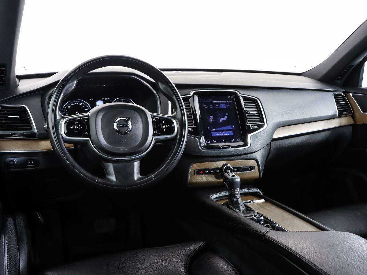 Купить Volvo XC90 с пробегом. Фото: #10