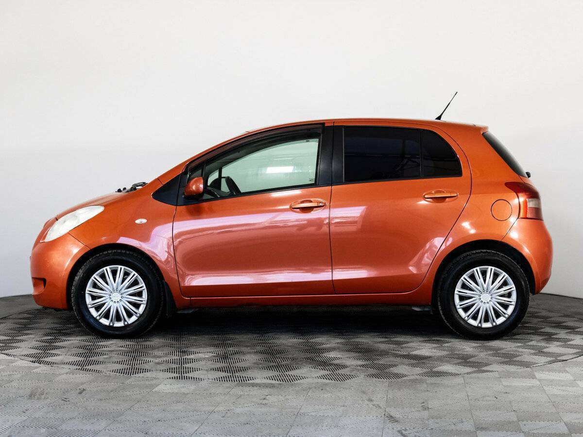 Купить Toyota Yaris с пробегом. Фото: #5