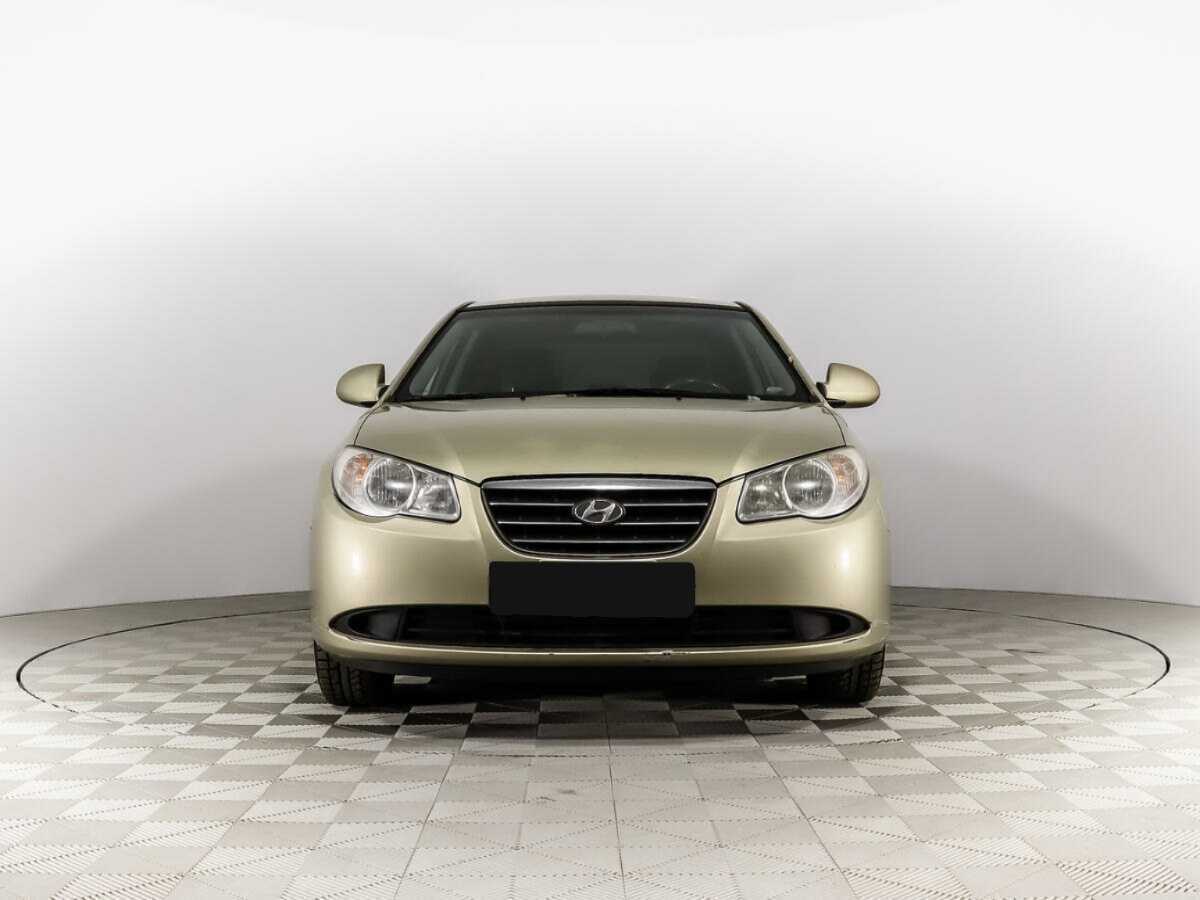 Купить Hyundai Elantra с пробегом. Фото: #1