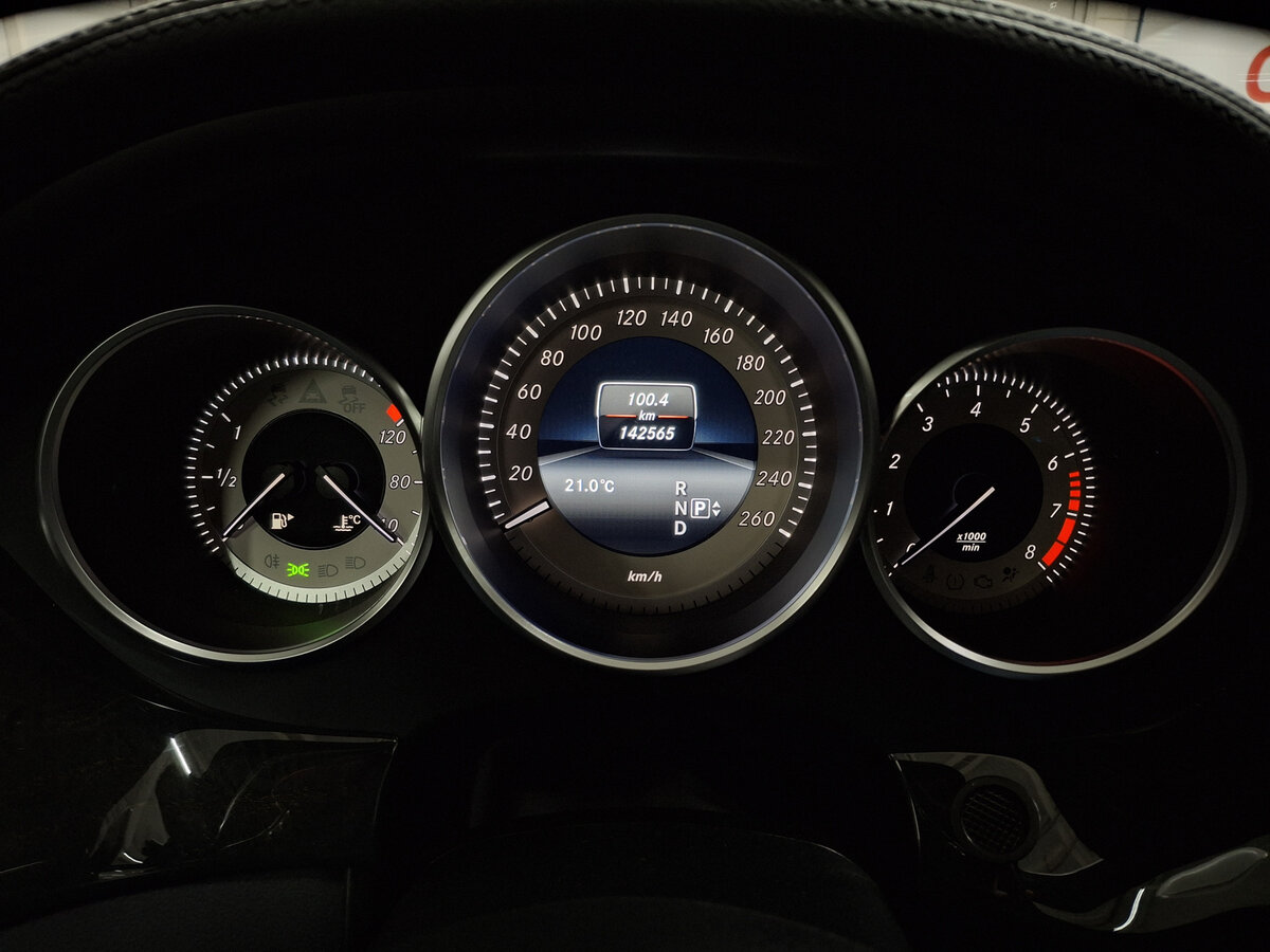 Купить Mercedes-Benz CLS с пробегом. Фото: #12