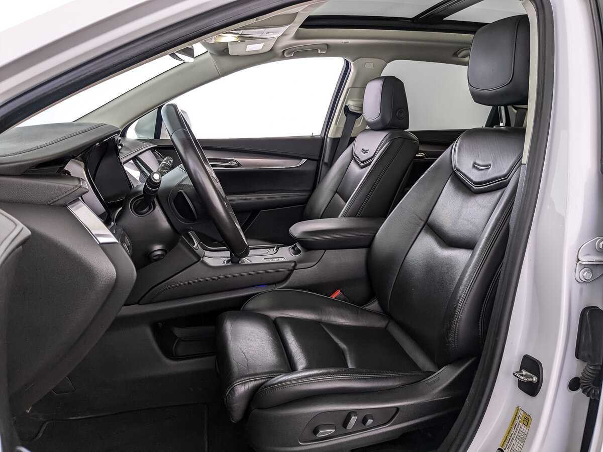 Купить Cadillac XT5 с пробегом. Фото: #15