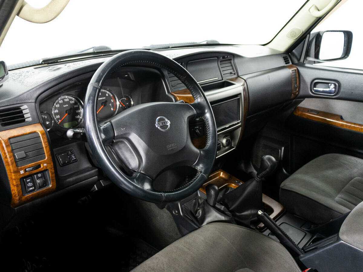 Купить Nissan Patrol с пробегом. Фото: #8