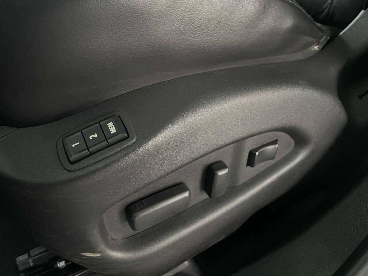 Купить Cadillac SRX с пробегом. Фото: #27
