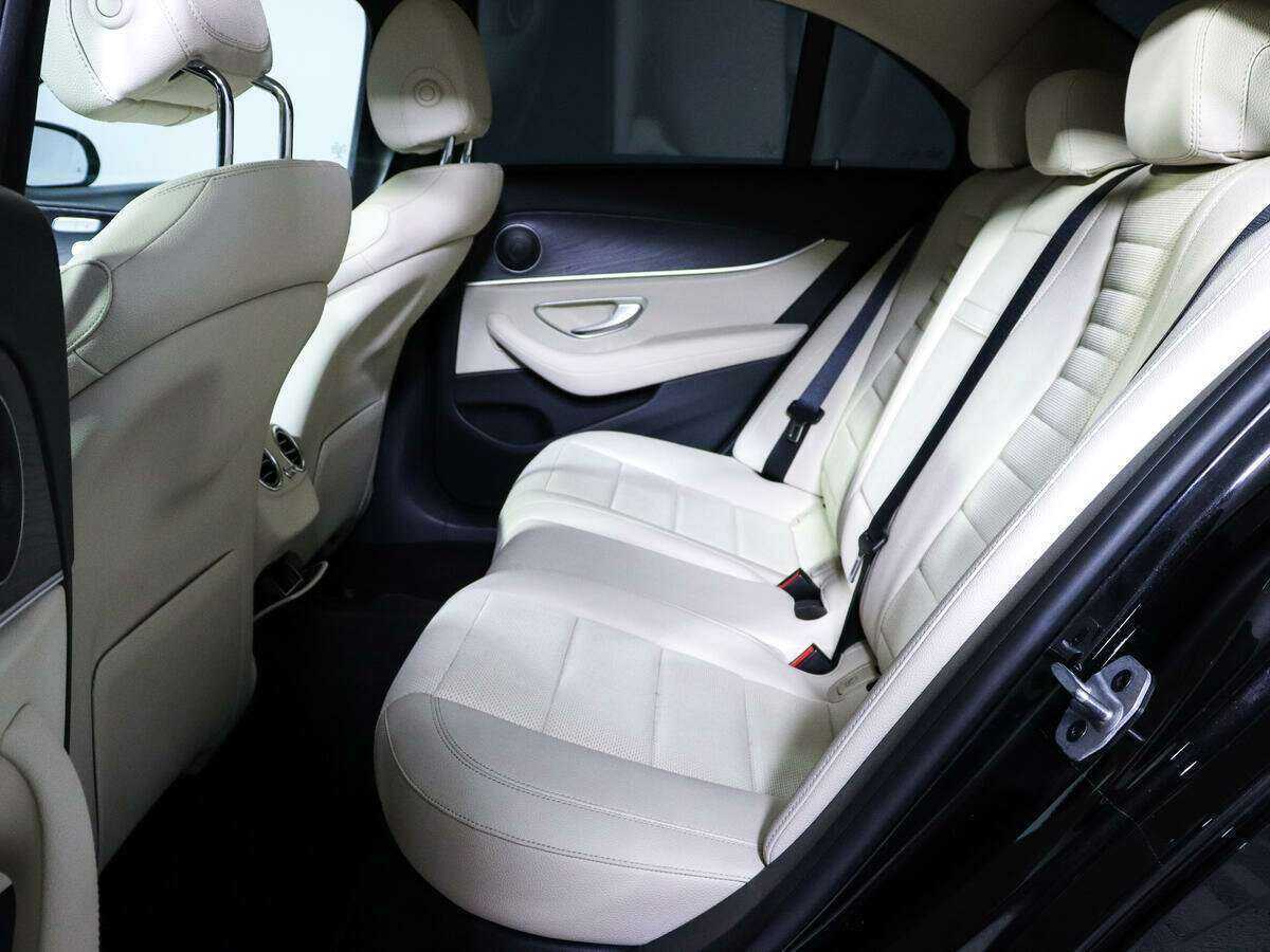 Купить Mercedes-Benz E-Класс с пробегом. Фото: #8