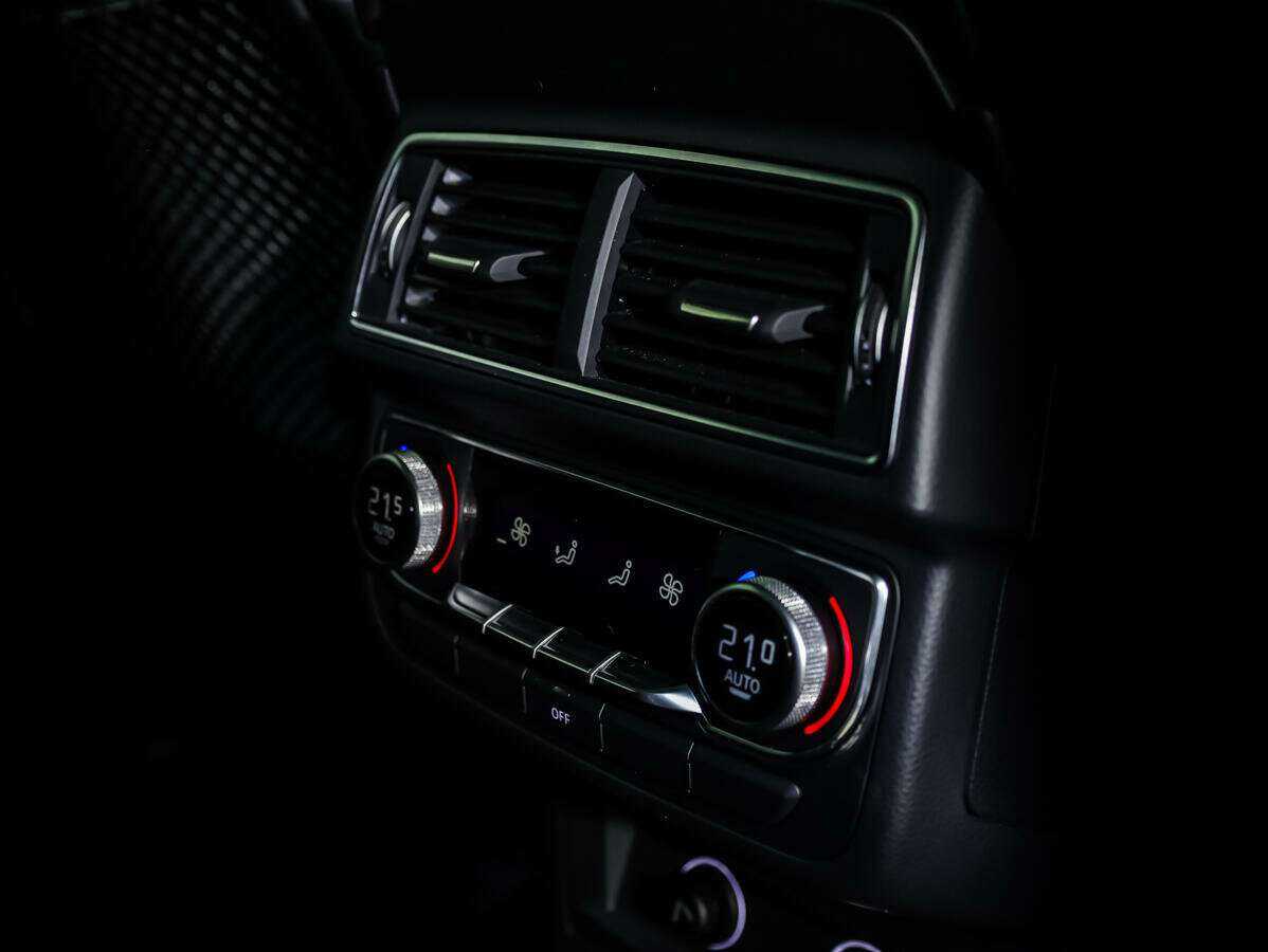 Купить Audi Q7 с пробегом. Фото: #17