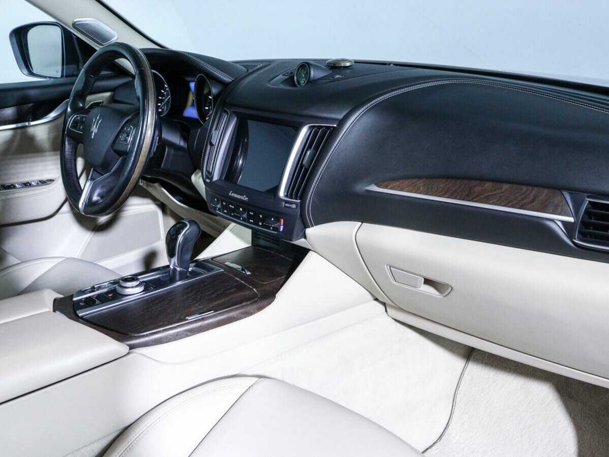 Купить Maserati Levante с пробегом. Фото: #8