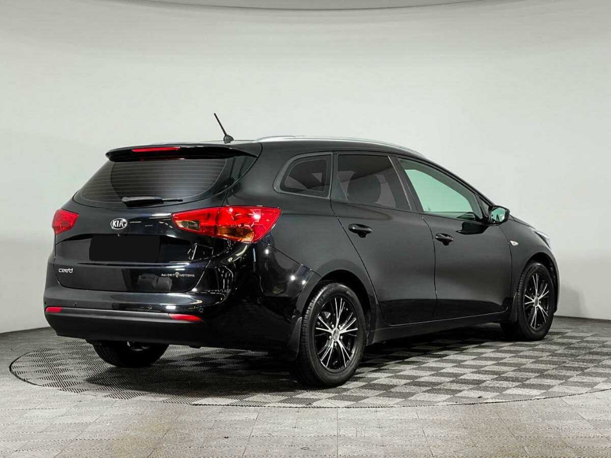 Купить Kia Ceed с пробегом. Фото: #3