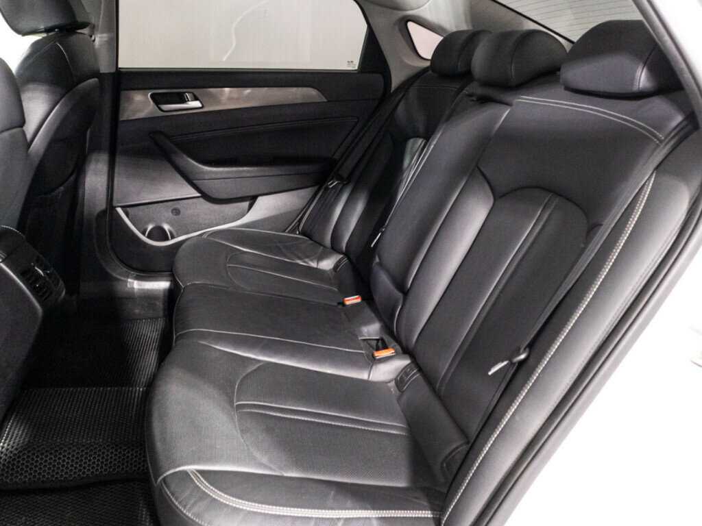 Купить Hyundai Sonata с пробегом. Фото: #9