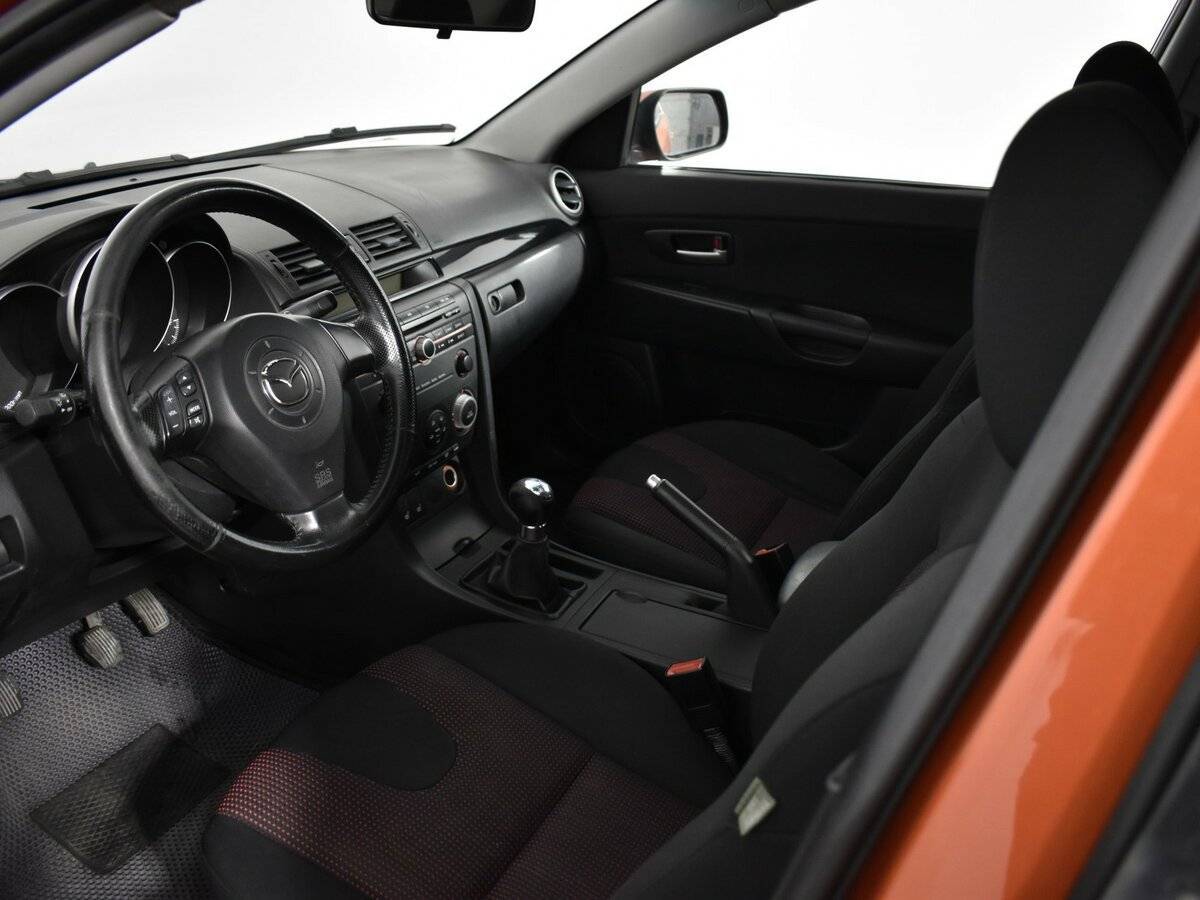 Купить Mazda 3 с пробегом. Фото: #8