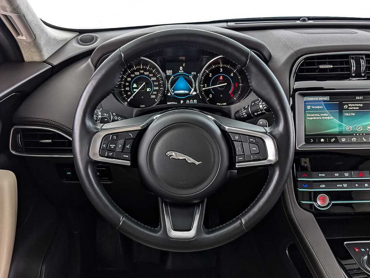 Купить Jaguar F-Pace с пробегом. Фото: #19