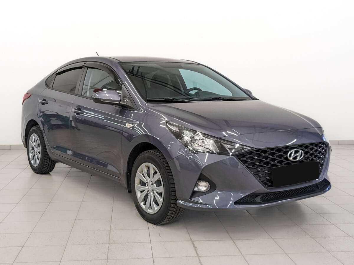 Купить Hyundai Solaris с пробегом. Фото: #2