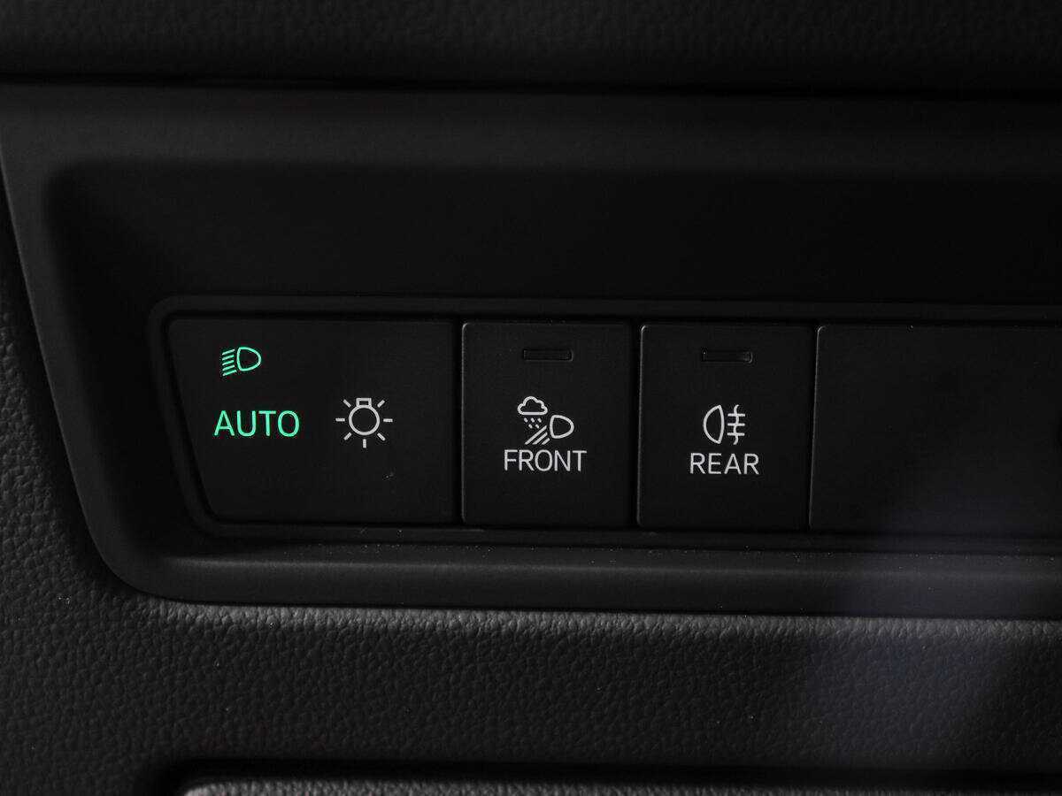 Купить Volkswagen Touareg с пробегом. Фото: #13
