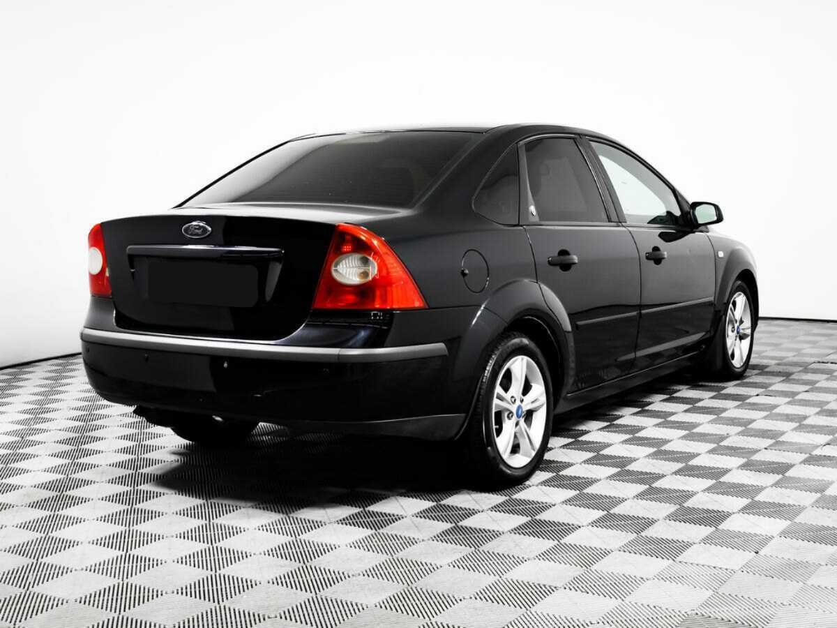 Купить Ford Focus с пробегом. Фото: #4