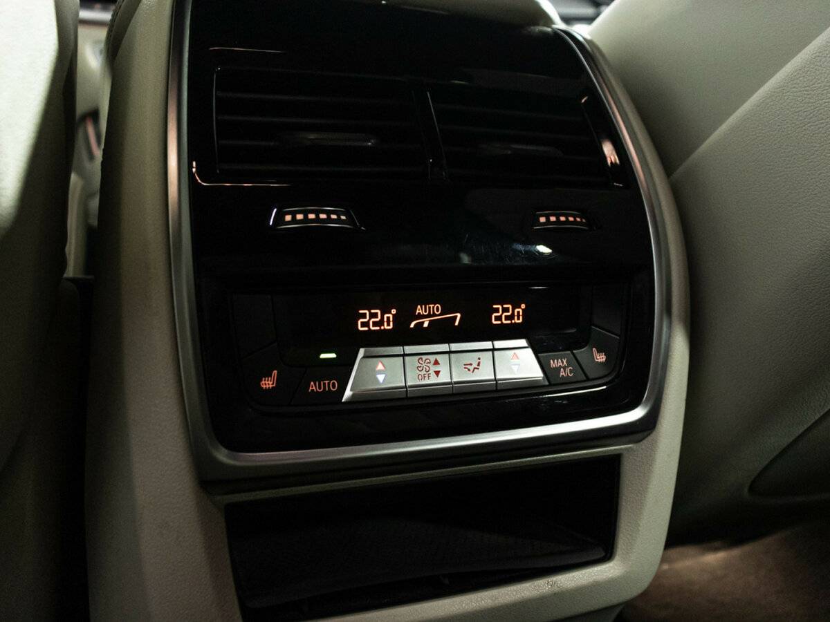 Купить BMW X5 с пробегом. Фото: #23