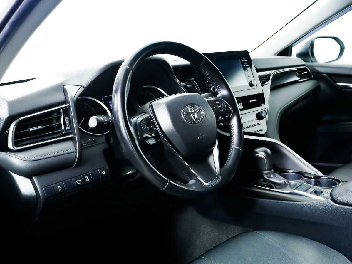 Купить Toyota Camry с пробегом. Фото: #12