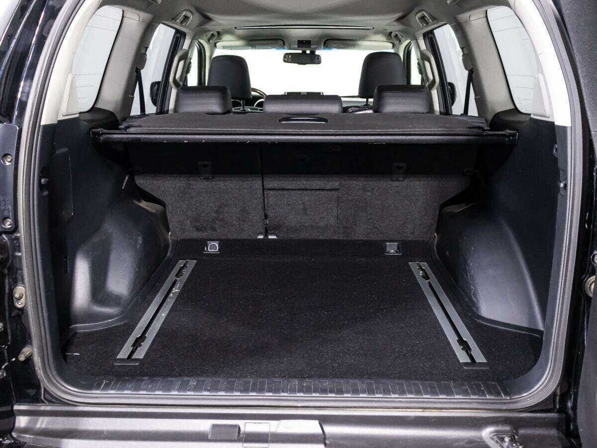 Купить Toyota Land Cruiser Prado с пробегом. Фото: #14