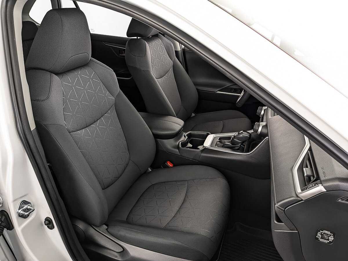 Купить Toyota RAV4 с пробегом. Фото: #20