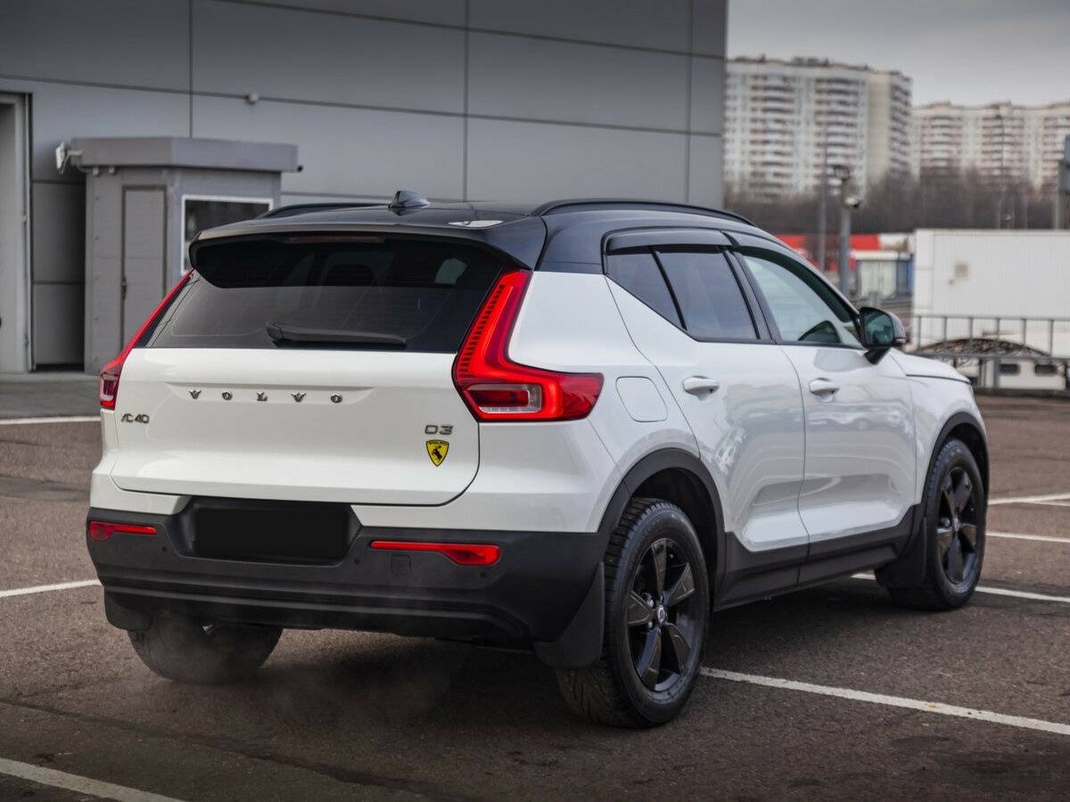 Купить Volvo XC40 с пробегом. Фото: #6