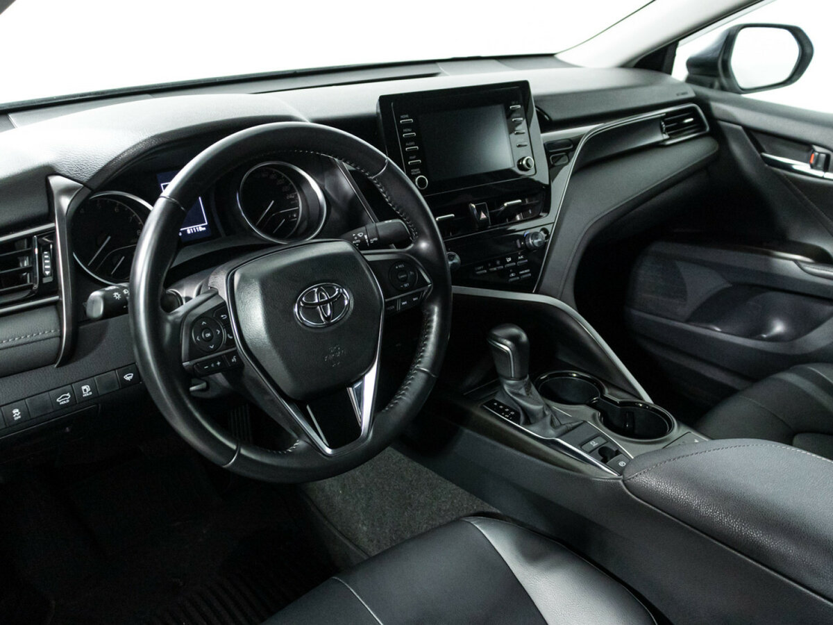 Купить Toyota Camry с пробегом. Фото: #10