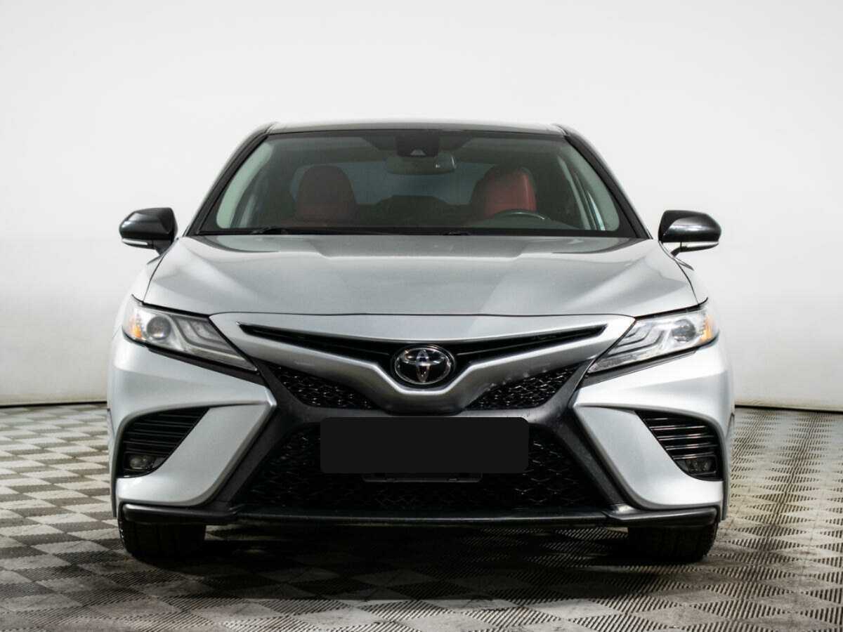 Купить Toyota Camry с пробегом. Фото: #1