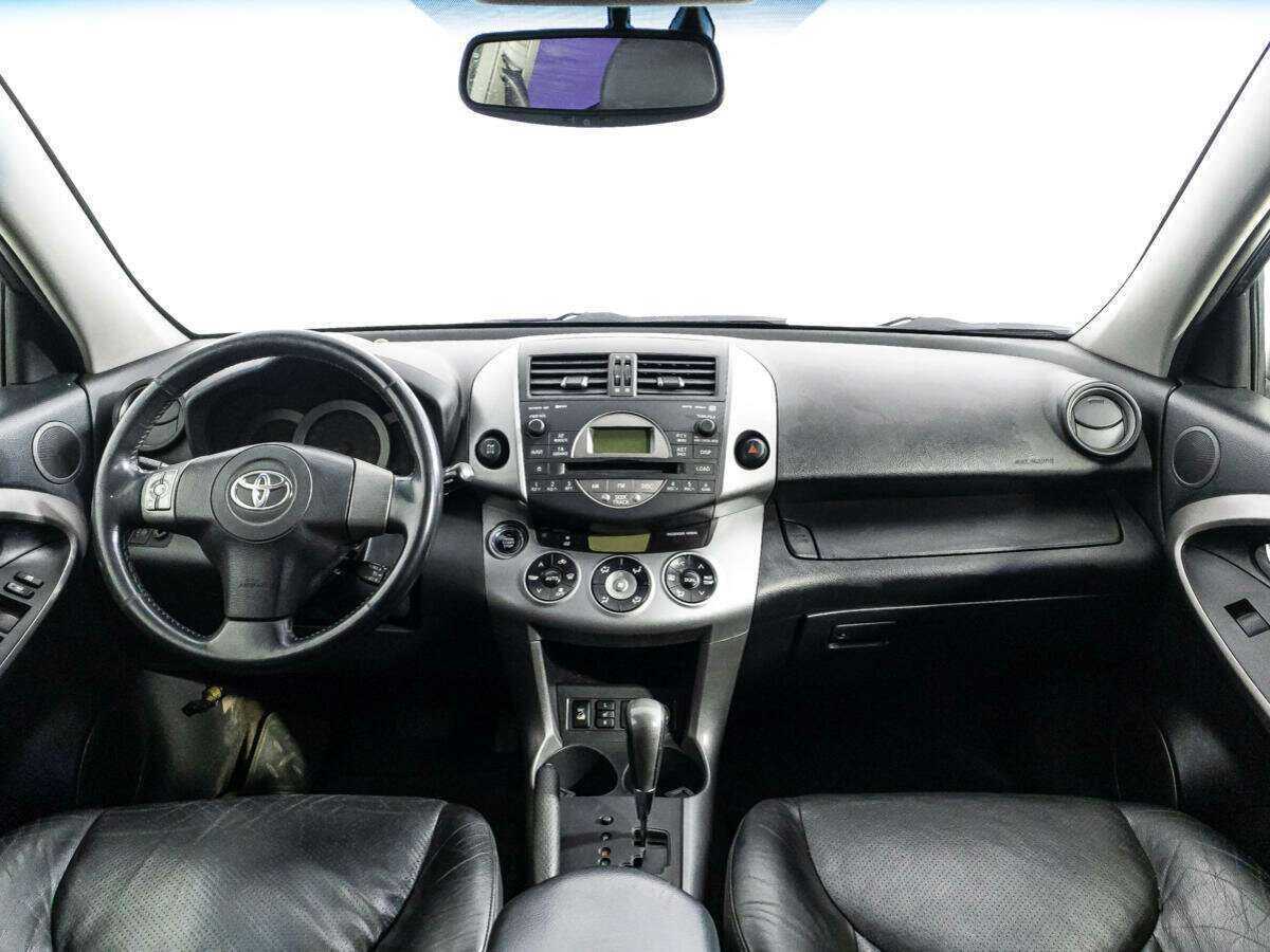 Купить Toyota RAV4 с пробегом. Фото: #11