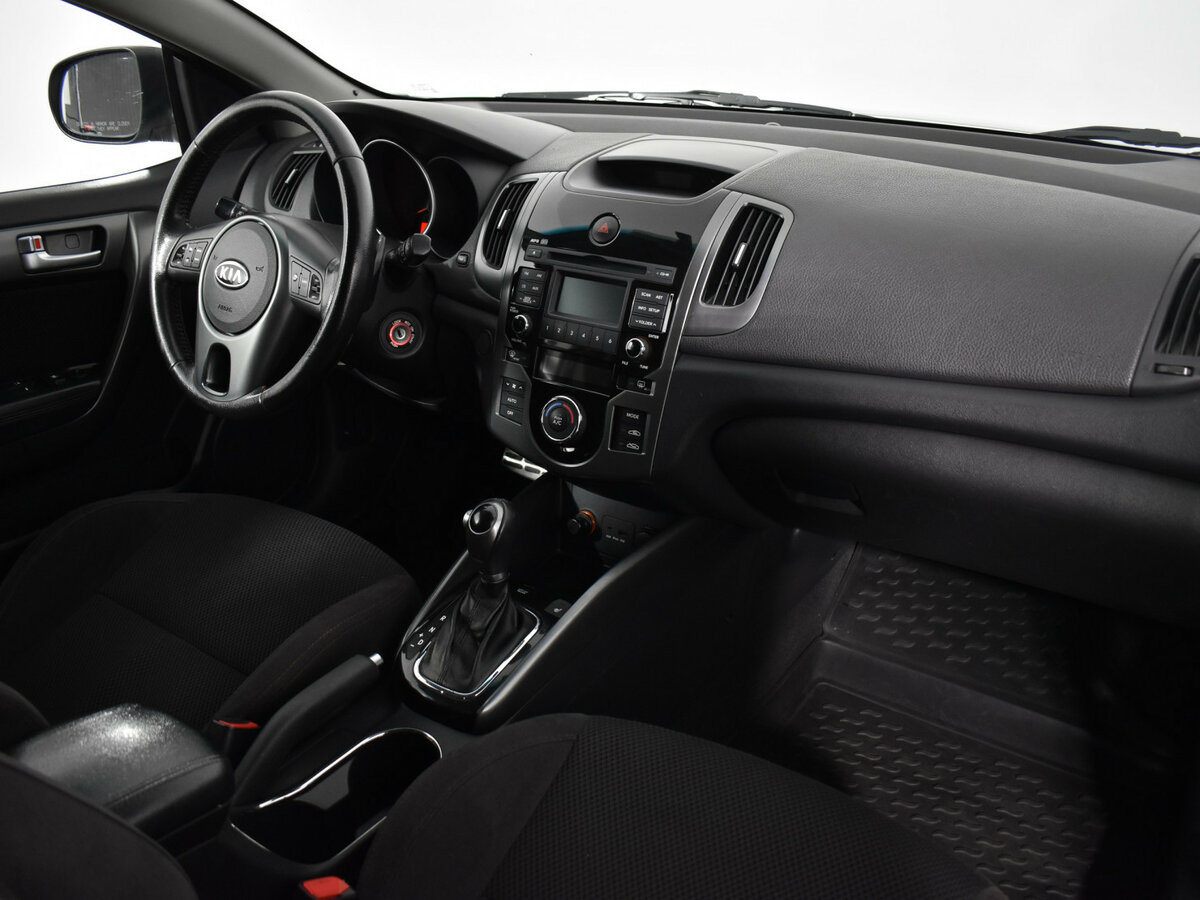 Купить Kia Cerato с пробегом. Фото: #9