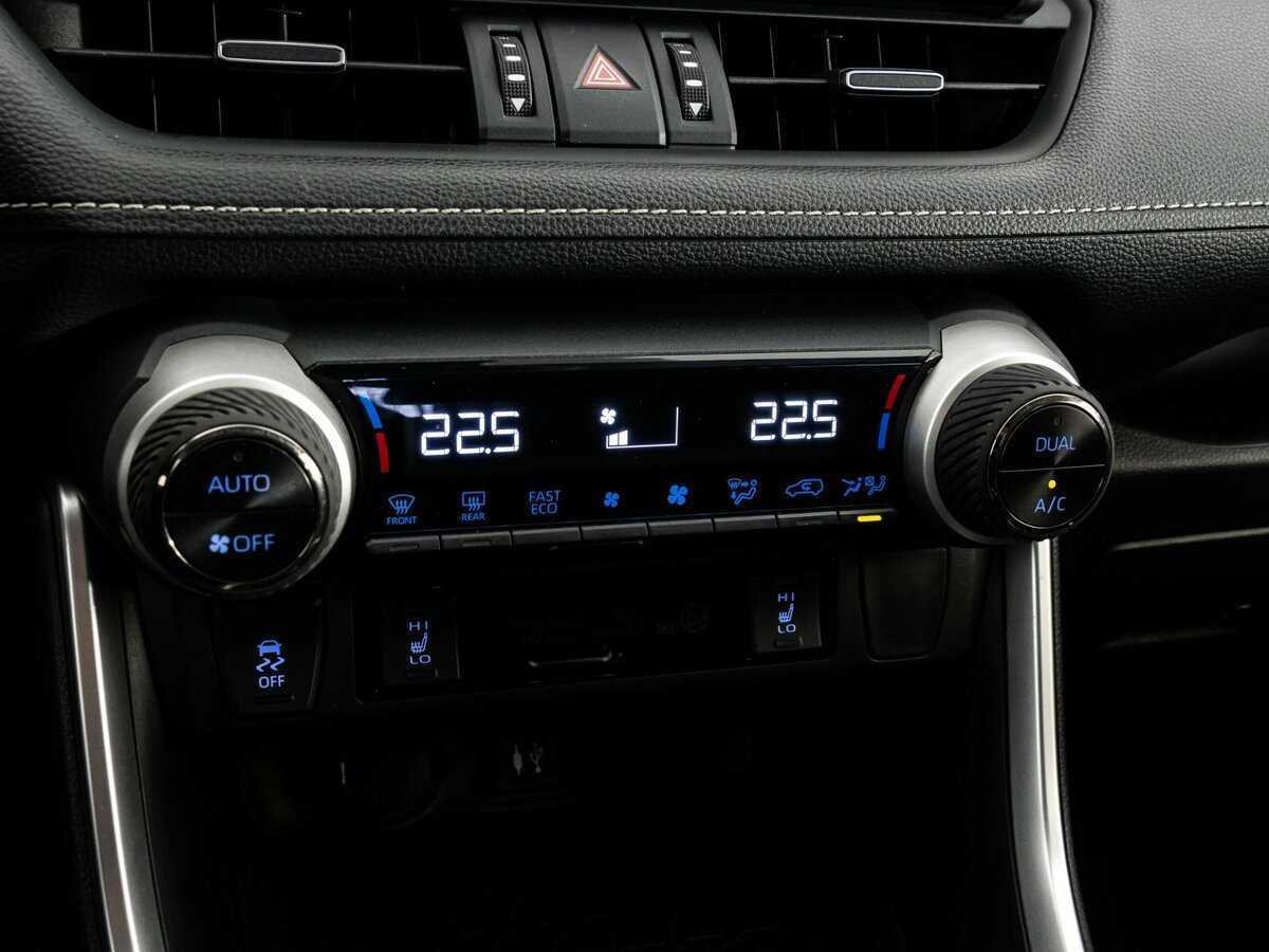 Купить Toyota RAV4 с пробегом. Фото: #11