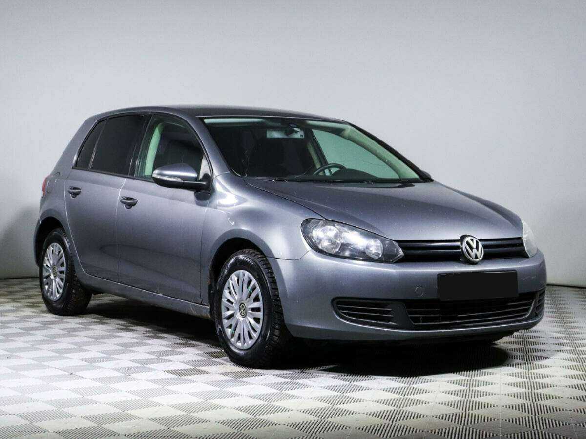 Купить Volkswagen Golf с пробегом. Фото: #2