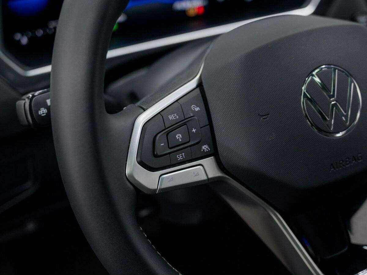 Купить Volkswagen Tiguan с пробегом. Фото: #25