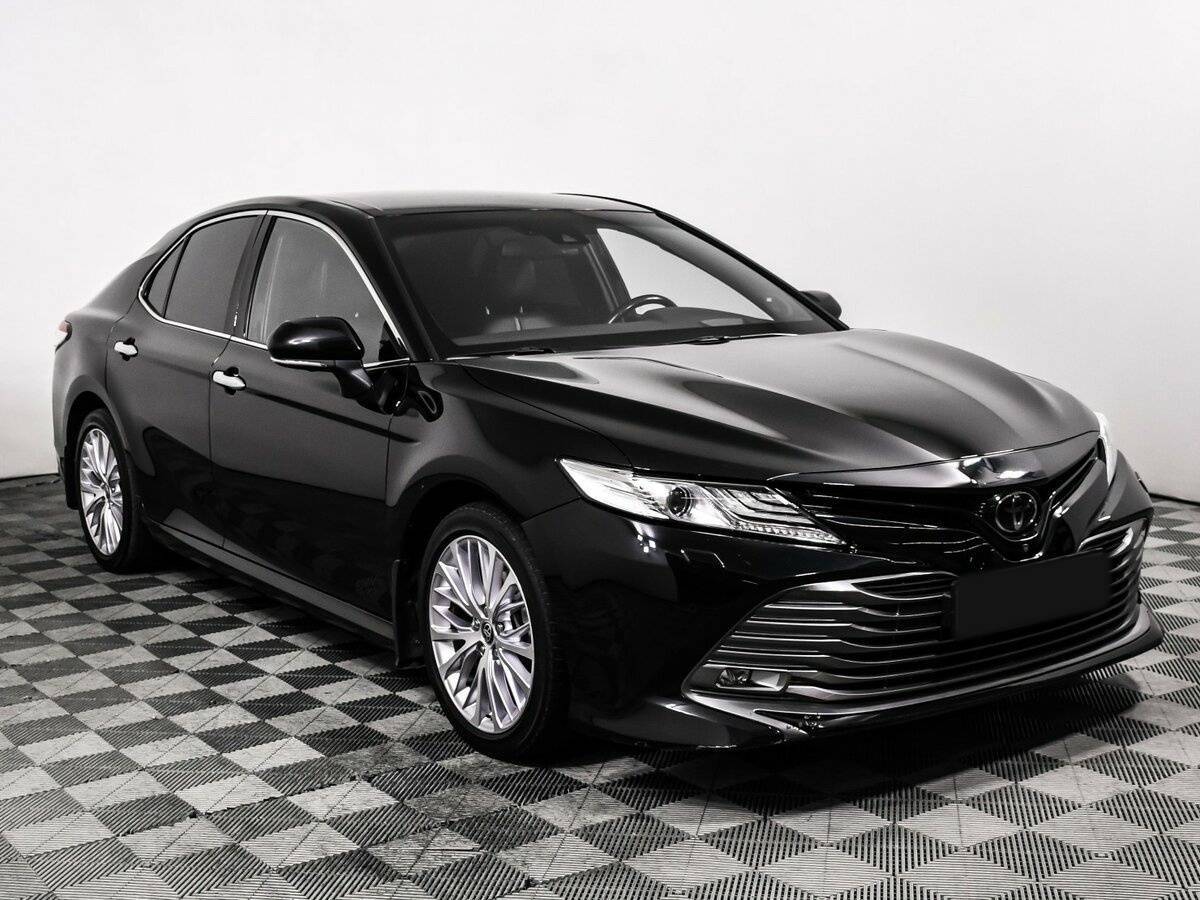 Купить Toyota Camry с пробегом. Фото: #2