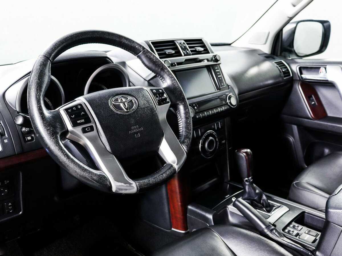 Купить Toyota Land Cruiser Prado с пробегом. Фото: #13