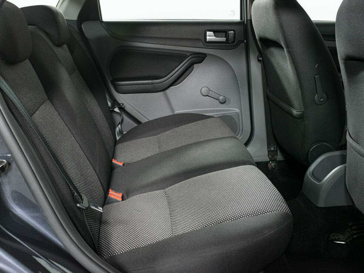 Купить Ford Focus с пробегом. Фото: #11