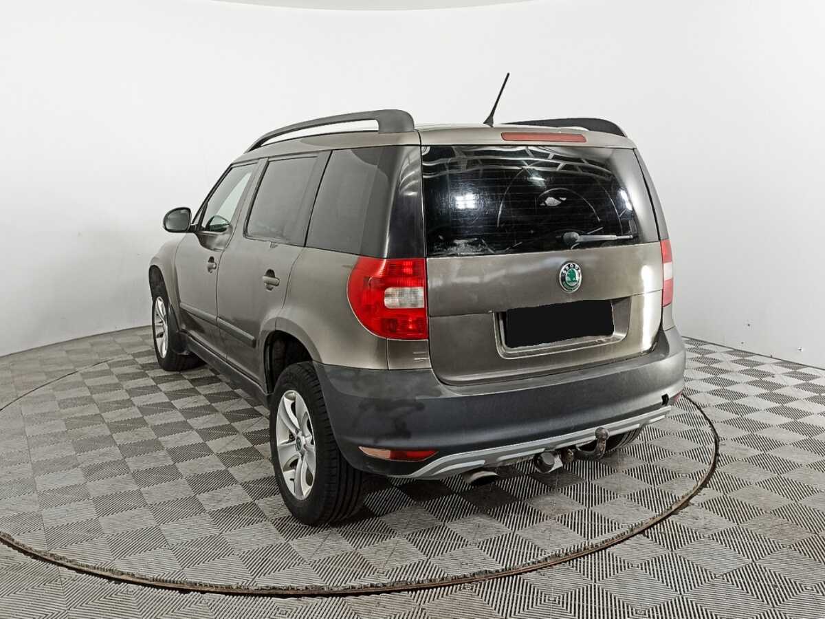 Купить Skoda Yeti с пробегом. Фото: #5