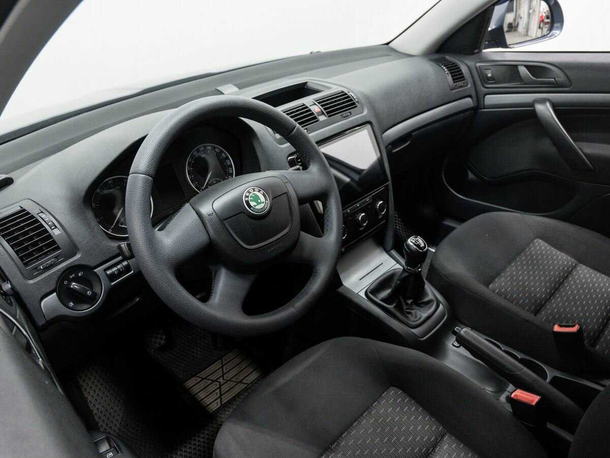 Купить Skoda Octavia с пробегом. Фото: #13