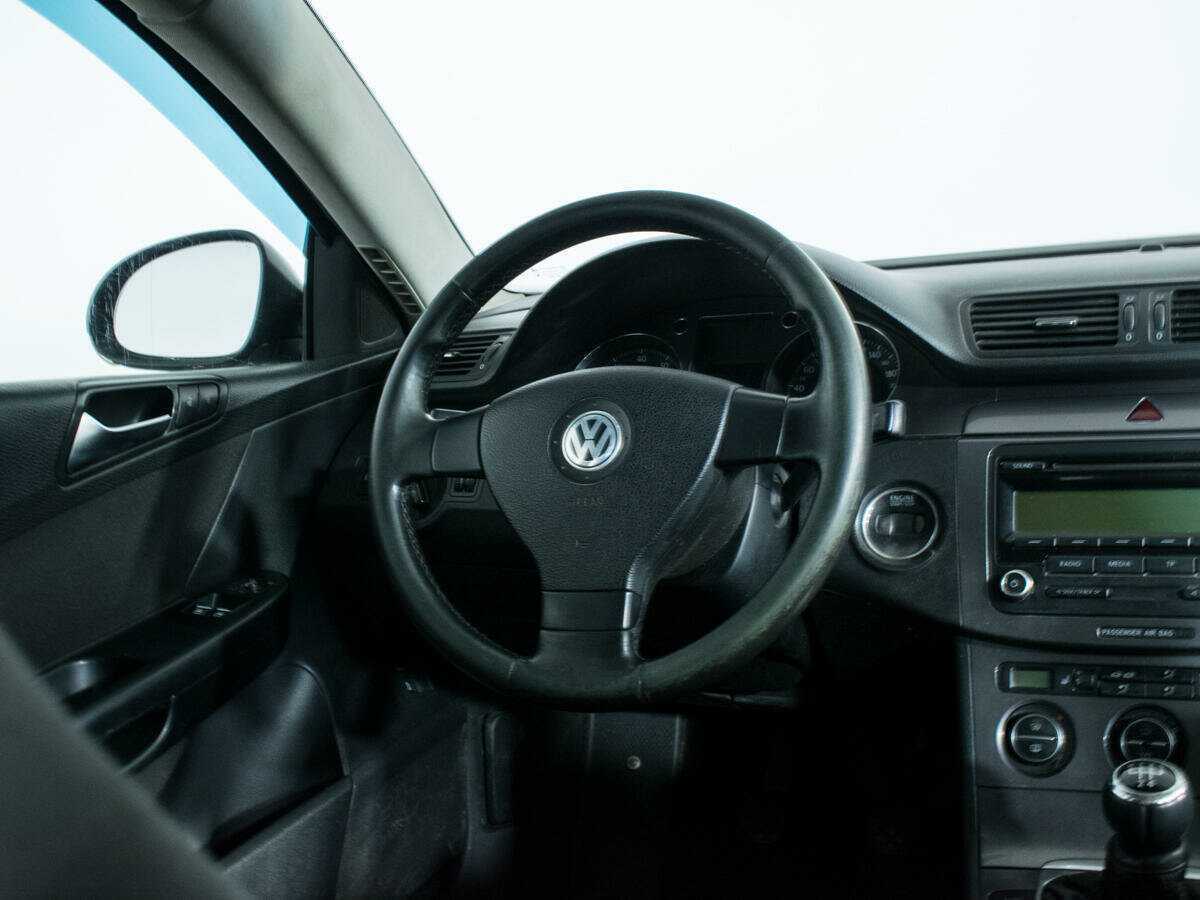 Купить Volkswagen Passat с пробегом. Фото: #13