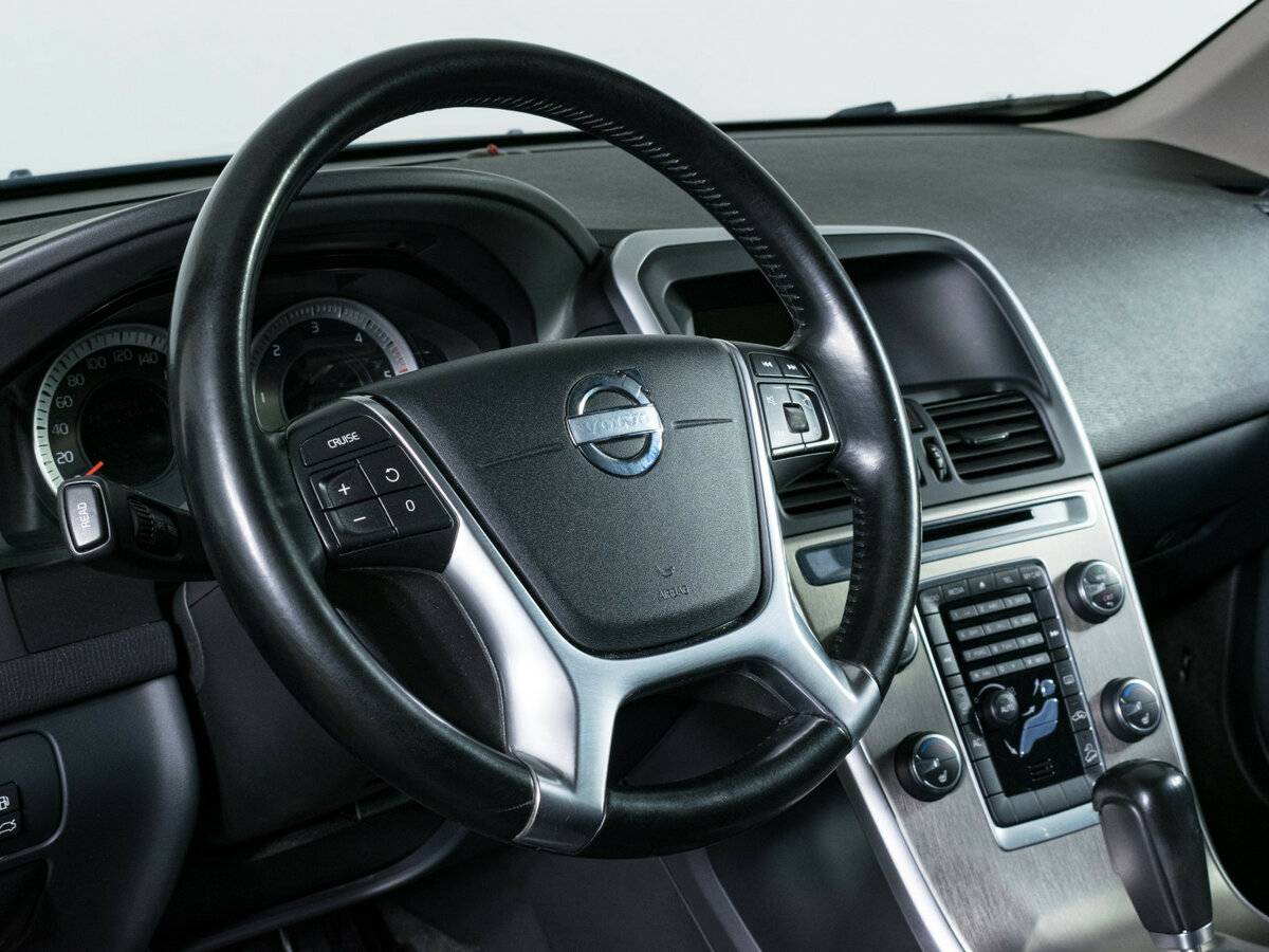 Купить Volvo XC60 с пробегом. Фото: #14
