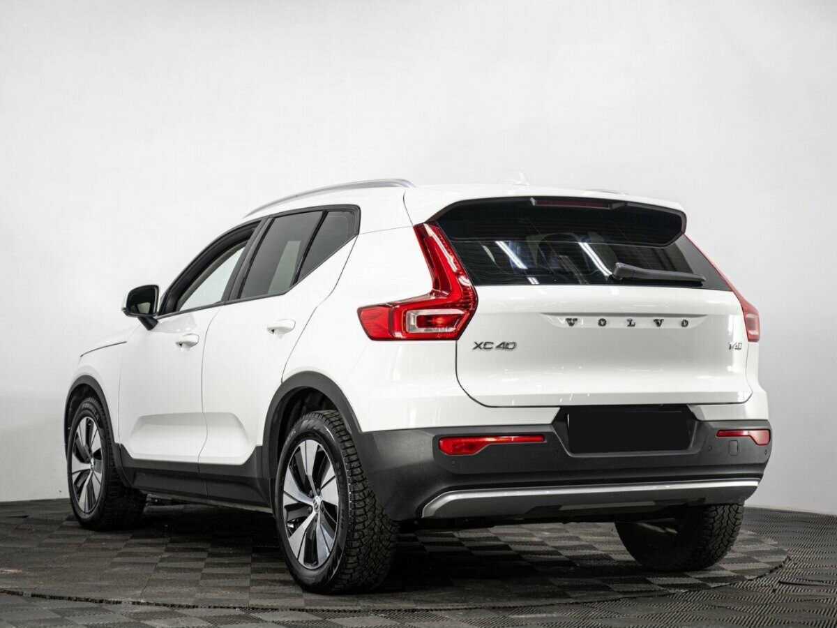 Купить Volvo XC40 с пробегом. Фото: #5