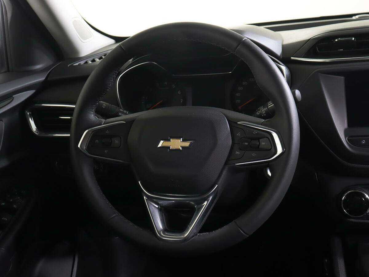 Купить Chevrolet TrailBlazer с пробегом. Фото: #13