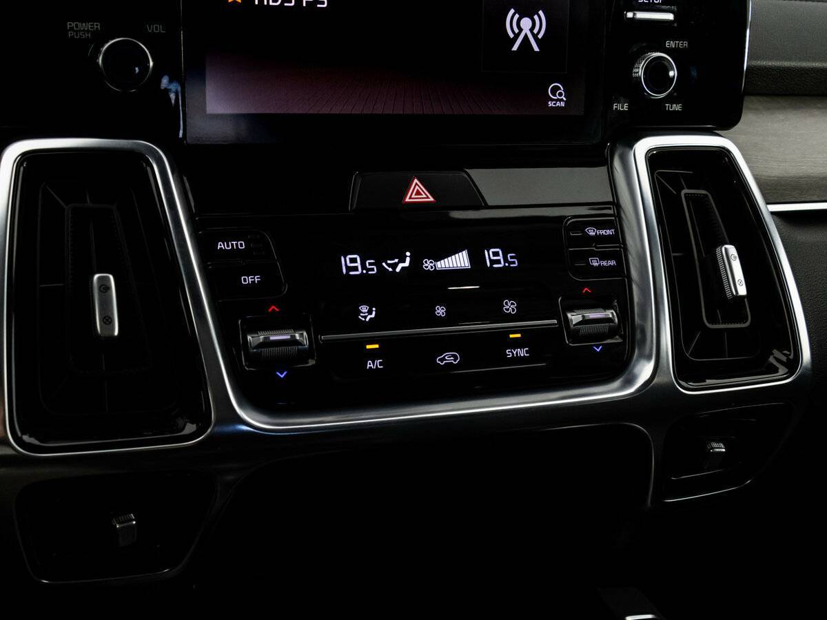 Купить Kia Sorento с пробегом. Фото: #13