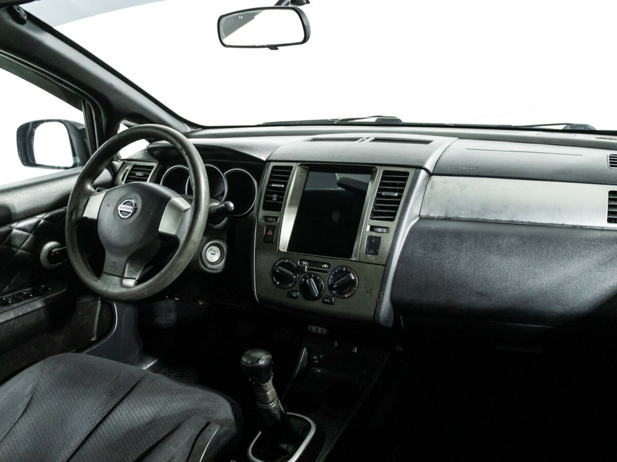 Купить Nissan Tiida с пробегом. Фото: #8