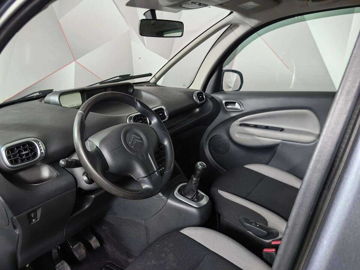 Купить Citroen C3 Picasso с пробегом. Фото: #13