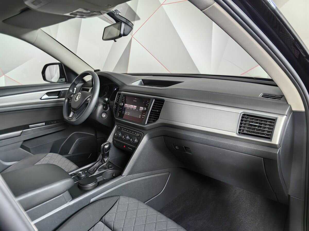 Купить Volkswagen Teramont с пробегом. Фото: #8